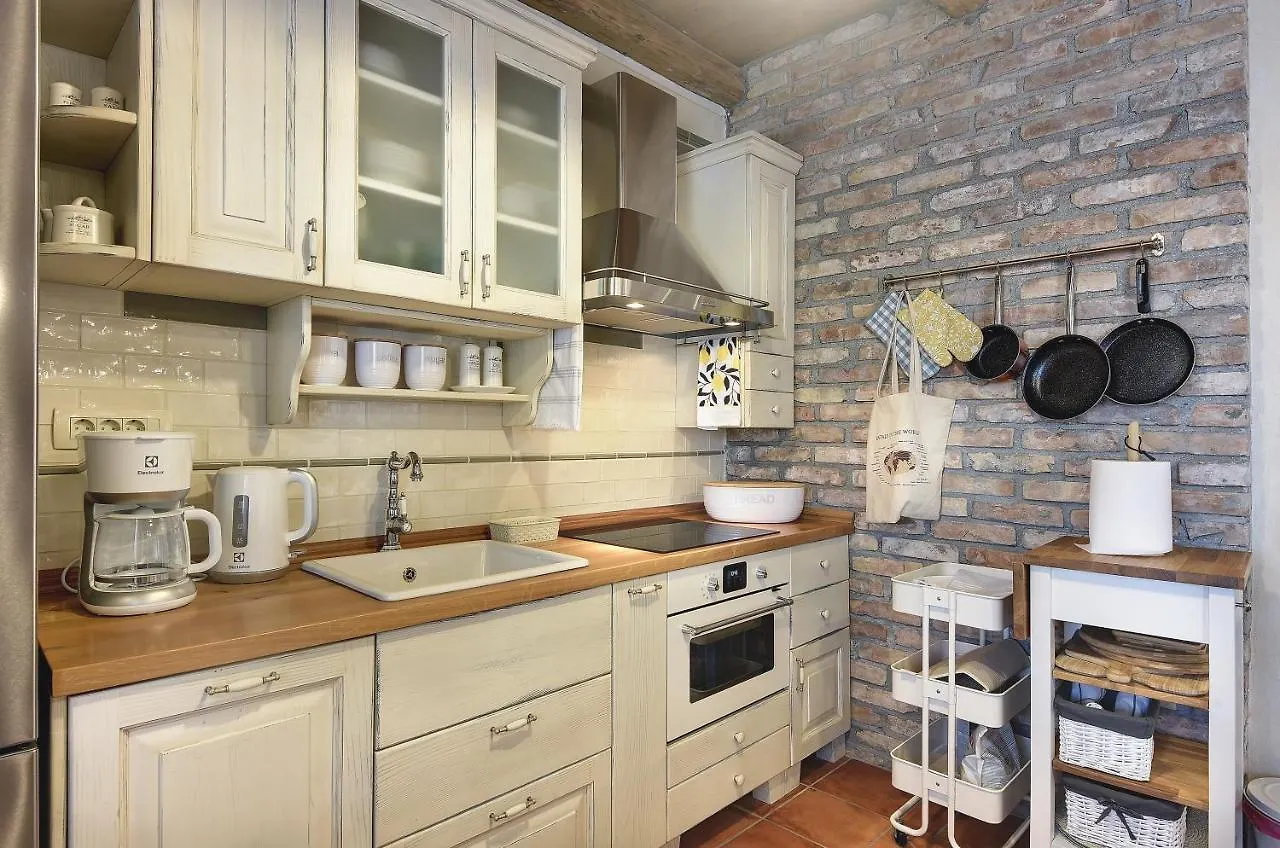 Azur Villa Muntic