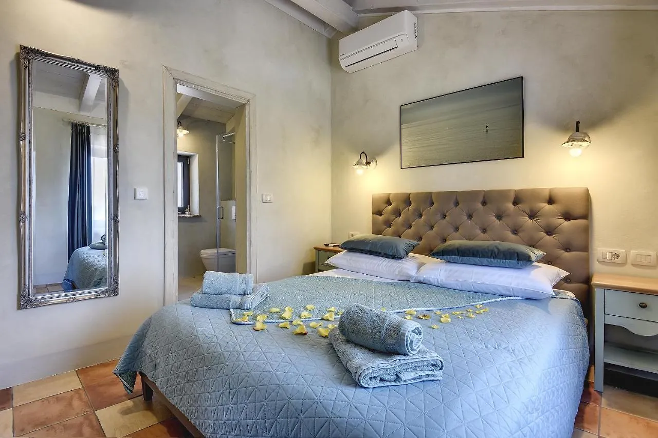 Azur Villa Muntic