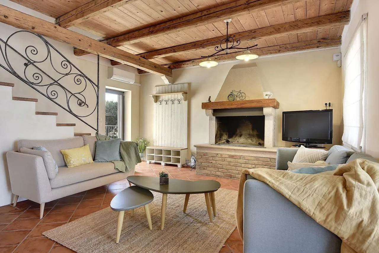 Azur Villa Muntic Croatia
